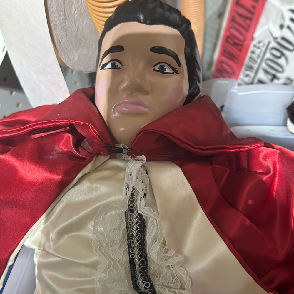 Elvis Presley porcelain collectible